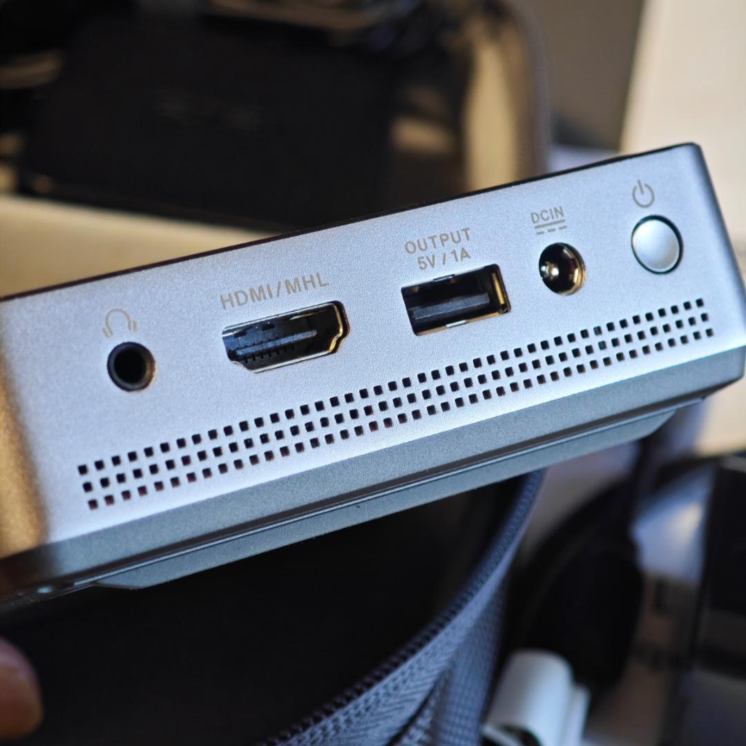 ASUS S1 モバイルプロジェクター ほぼ未使用 完調