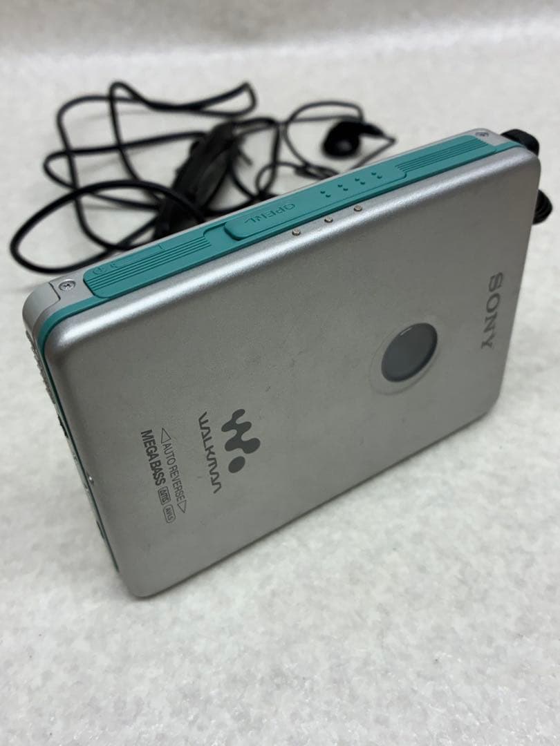 D0203）SONY カセットウォークマン WM-EX621 WALKMAN