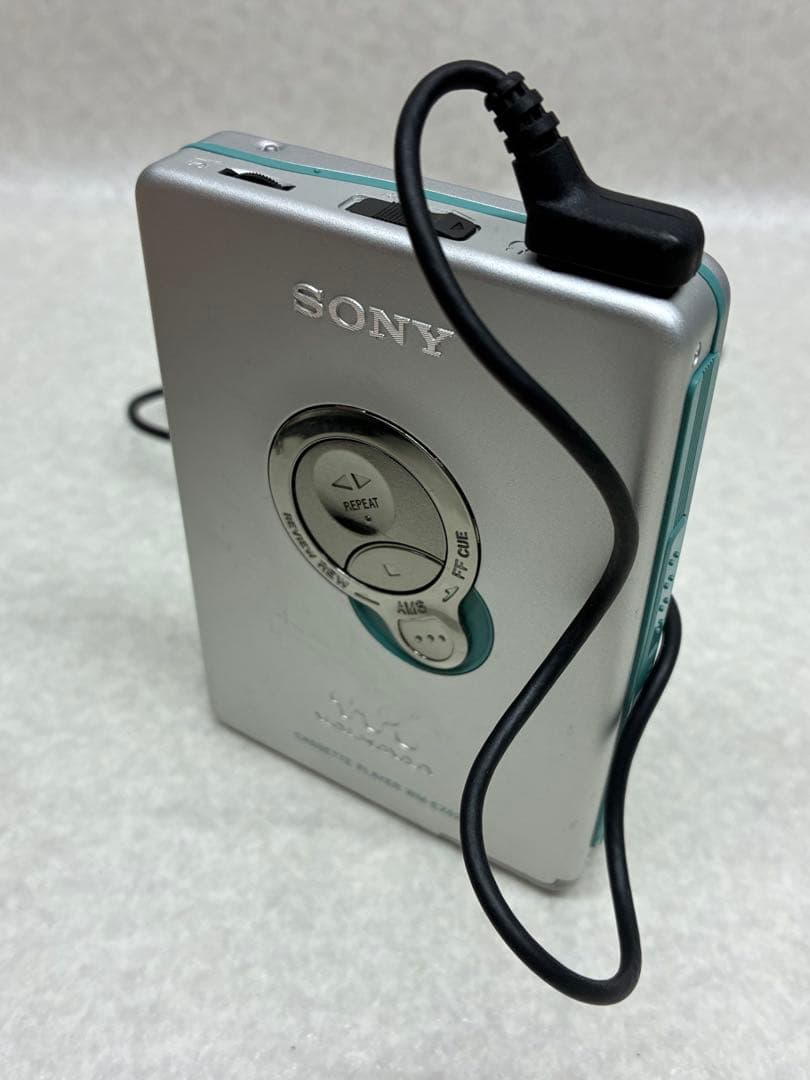 D0203）SONY カセットウォークマン WM-EX621 WALKMAN