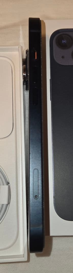 Apple iPhone 13 128GB ミッドナイト