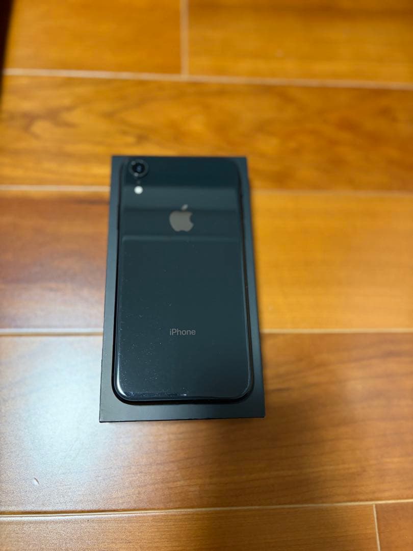 Apple iPhone XR ブラック 本体　AirDrop⭕️