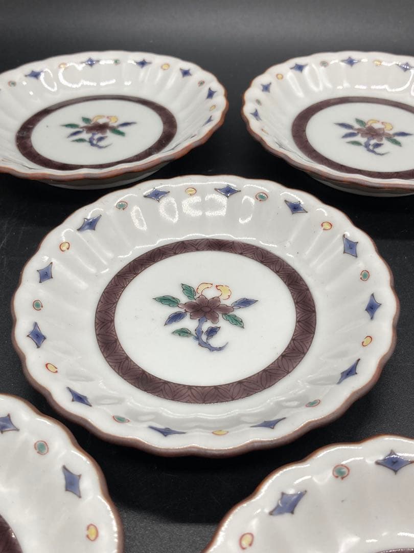 本日のみSALE‼️九谷焼小花文3号皿揃