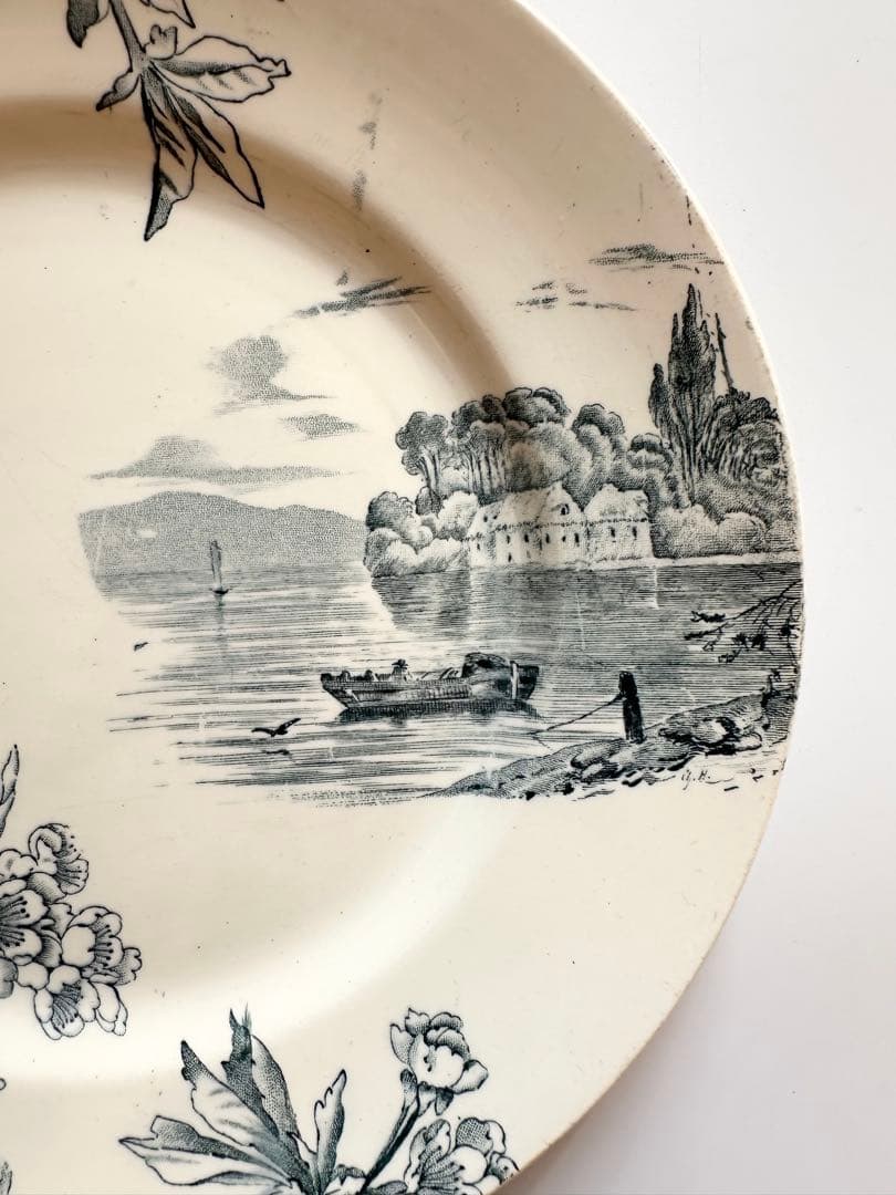 クレイユモントロー　CERISIER フランス　アンティークプレート　皿