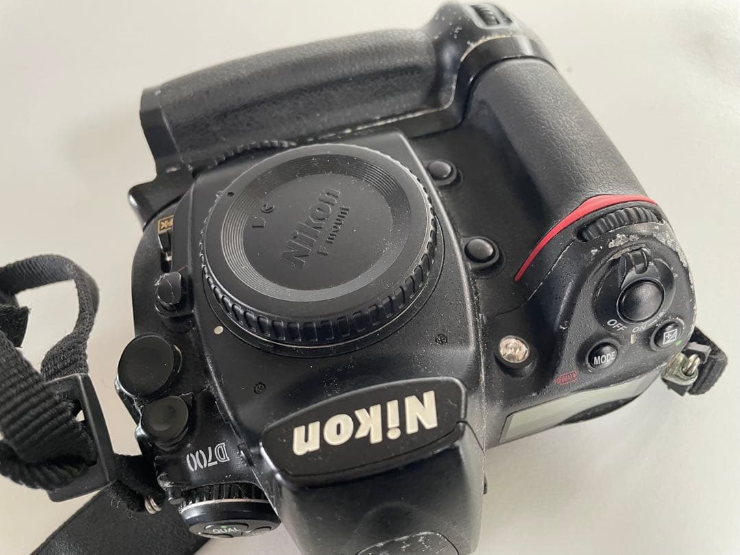Nikon デジタル一眼レフ　D700 バッテリーパック付き