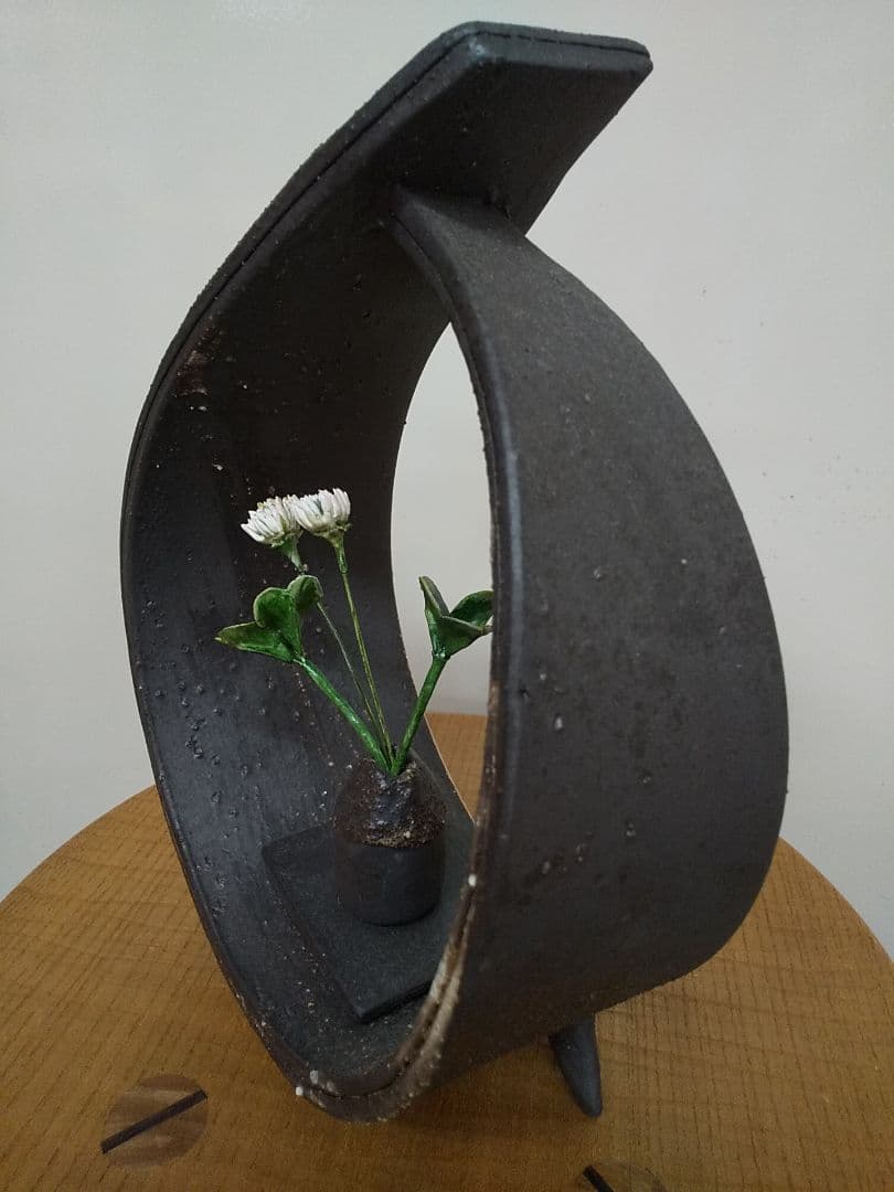 信楽焼　「扇型花器」