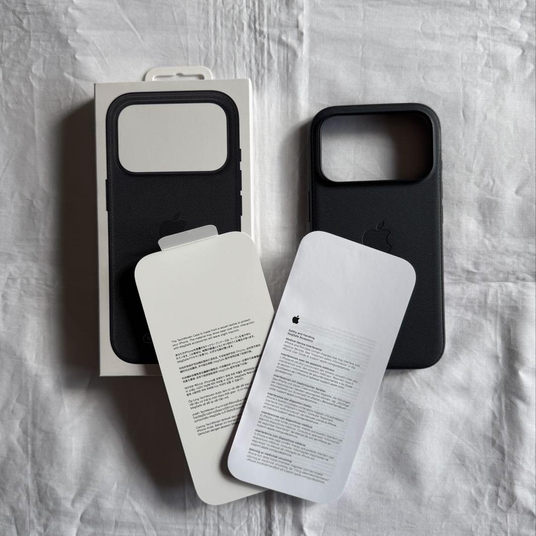 Apple / iPhone 17 Pro テックウーブンケース （Black）