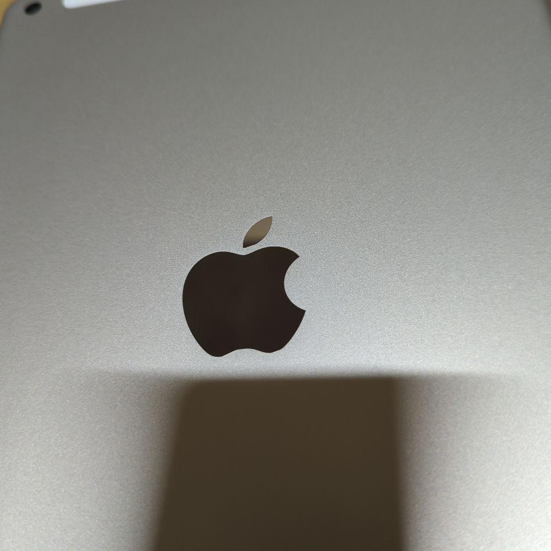 レ*ジ様 Apple iPad 第8世代Wi-Fi+Cellular 32GB