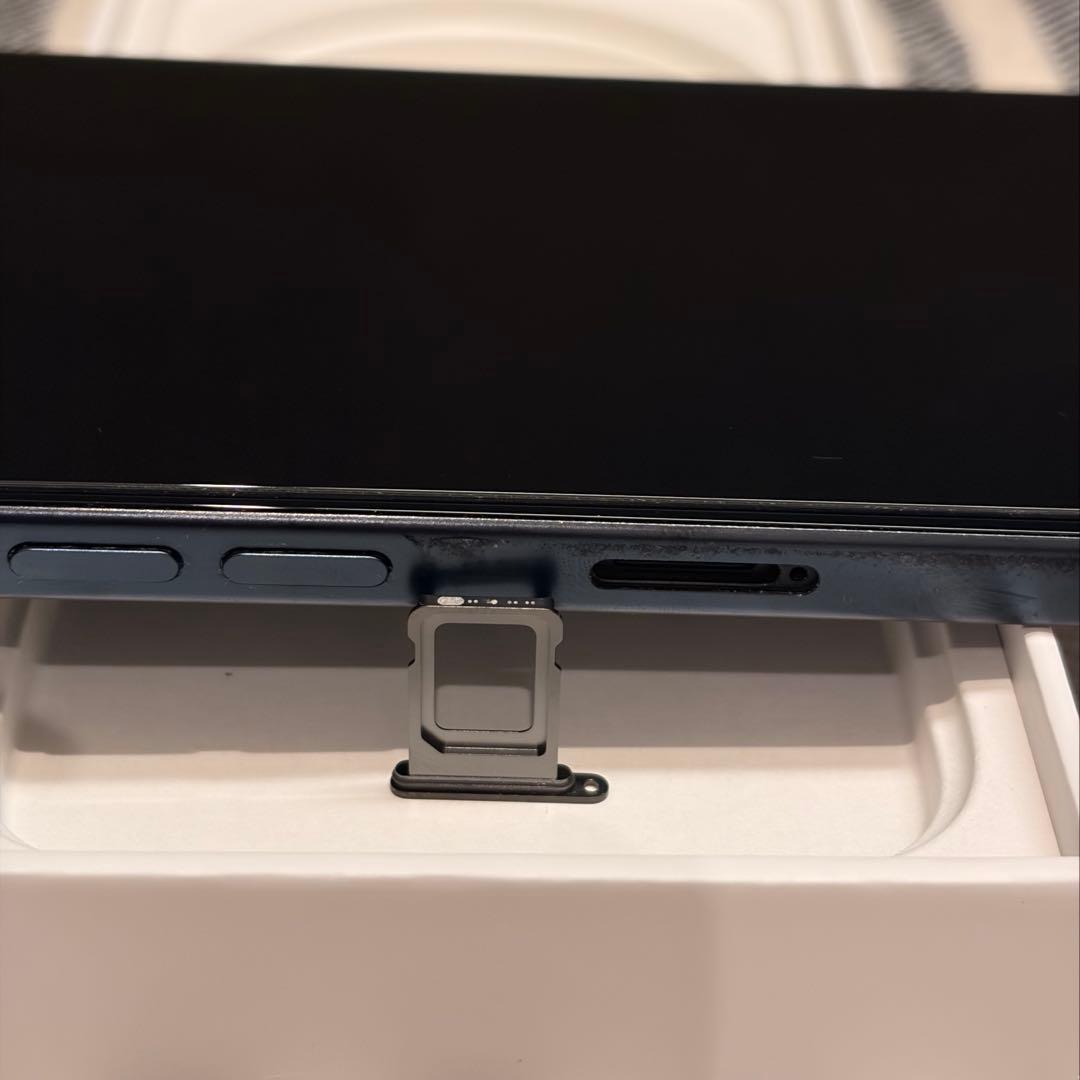 iPhone 15pro 128GB ブルー simフリー バッテリー残量90%