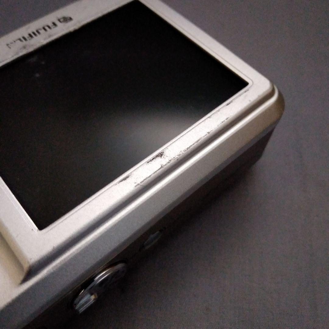 FUJIFILM FINEPIX F30　シルバー