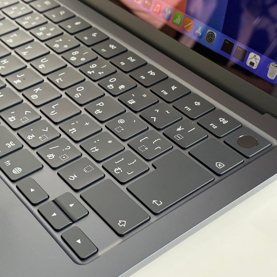 MacBook Air 13インチ M4 2025年モデ ル