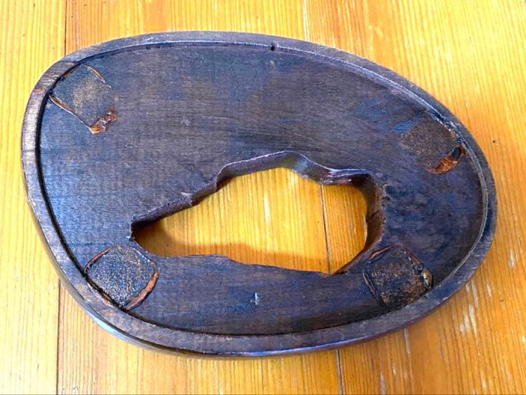 アメジスト クラスター 約2.3キログラム 木製台座付き