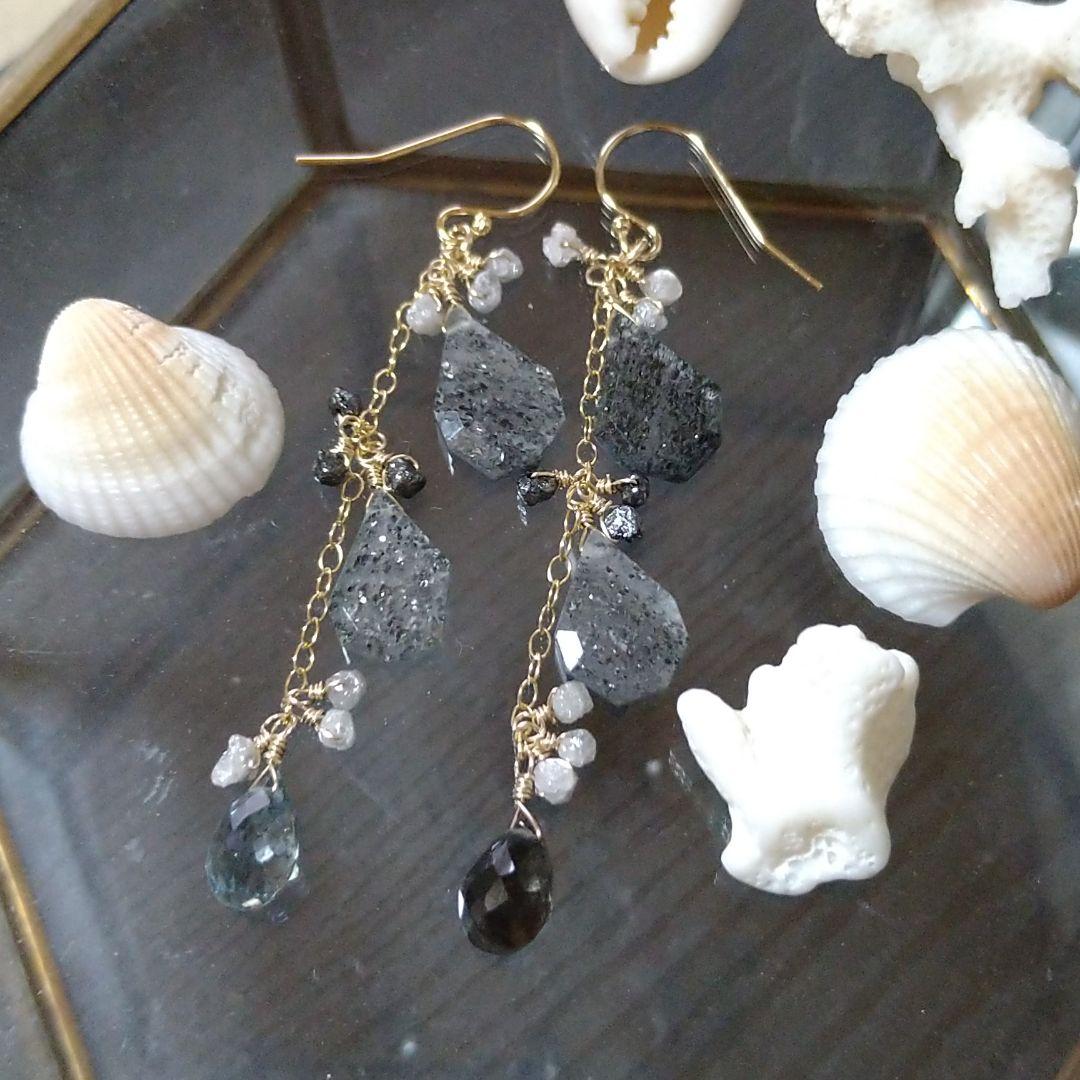 新作…星に願いを…初登場♡希少石ブラックサンストーン。秘蔵っ子ダイヤ18石入り♡