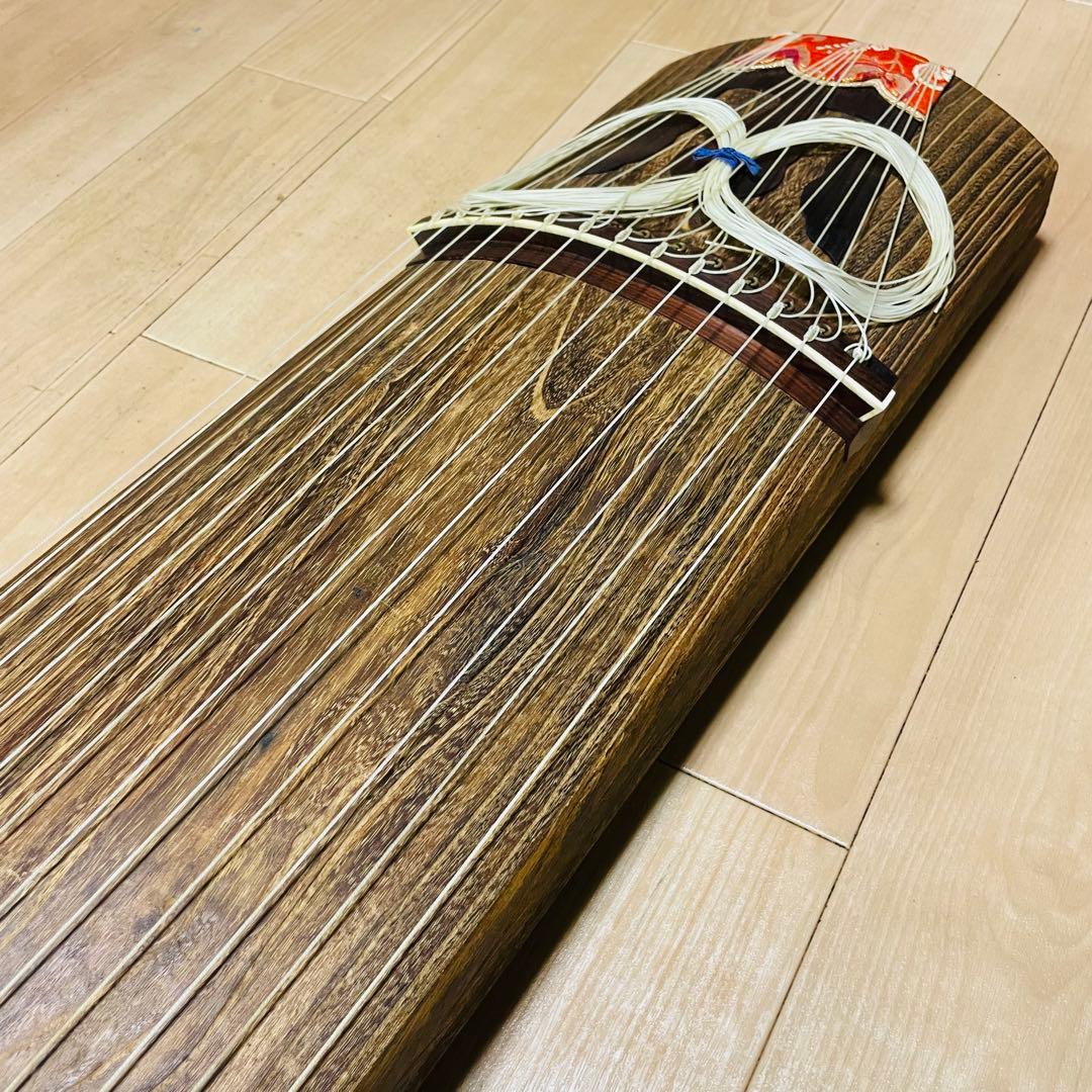 お琴　箏　13弦　高級　和楽器　弦楽器　琴柱