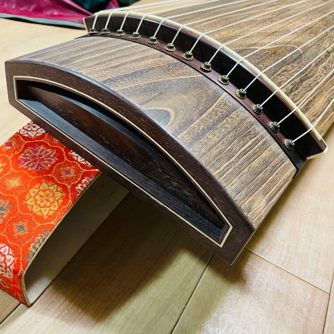 お琴　箏　13弦　高級　和楽器　弦楽器　琴柱