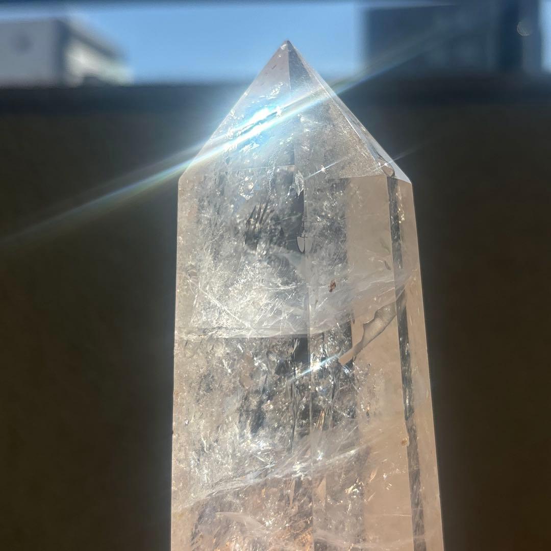 ヒマラヤパワー全開⭐︎虹・クラック共に綺麗☆ヒマラヤ水晶 六角柱原石　673g