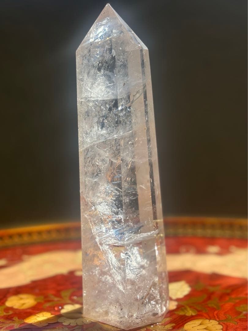 ヒマラヤパワー全開⭐︎虹・クラック共に綺麗☆ヒマラヤ水晶 六角柱原石　673g