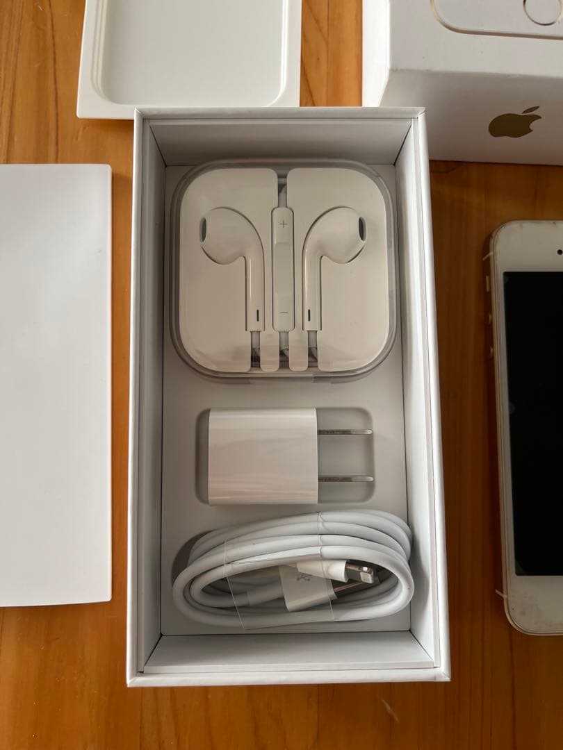 【ジャンク品】Apple iPhone SE MP882J/A 128GB