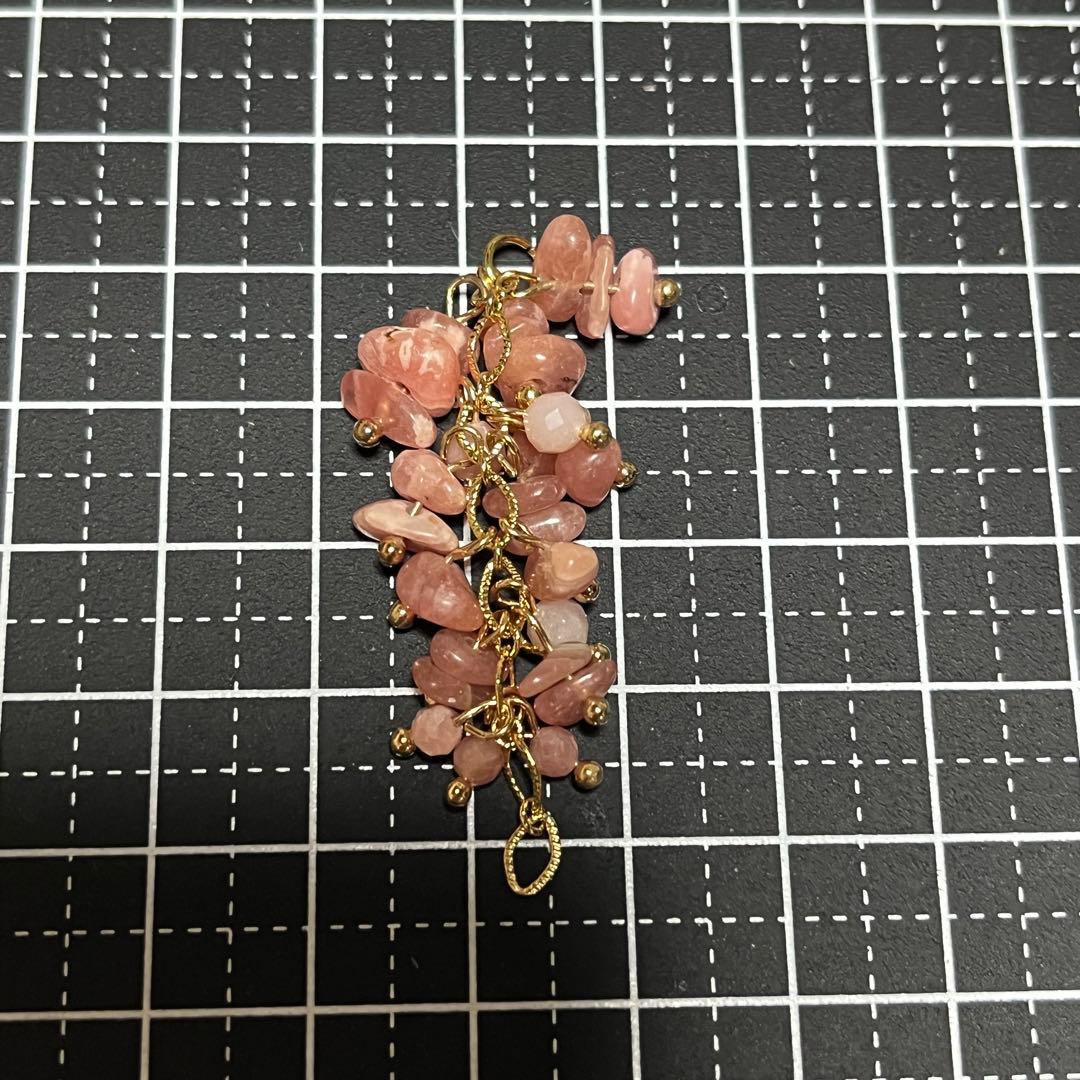 再販　【桜舞う】たわわインカローズ　チャーム，ピアス、イヤリング