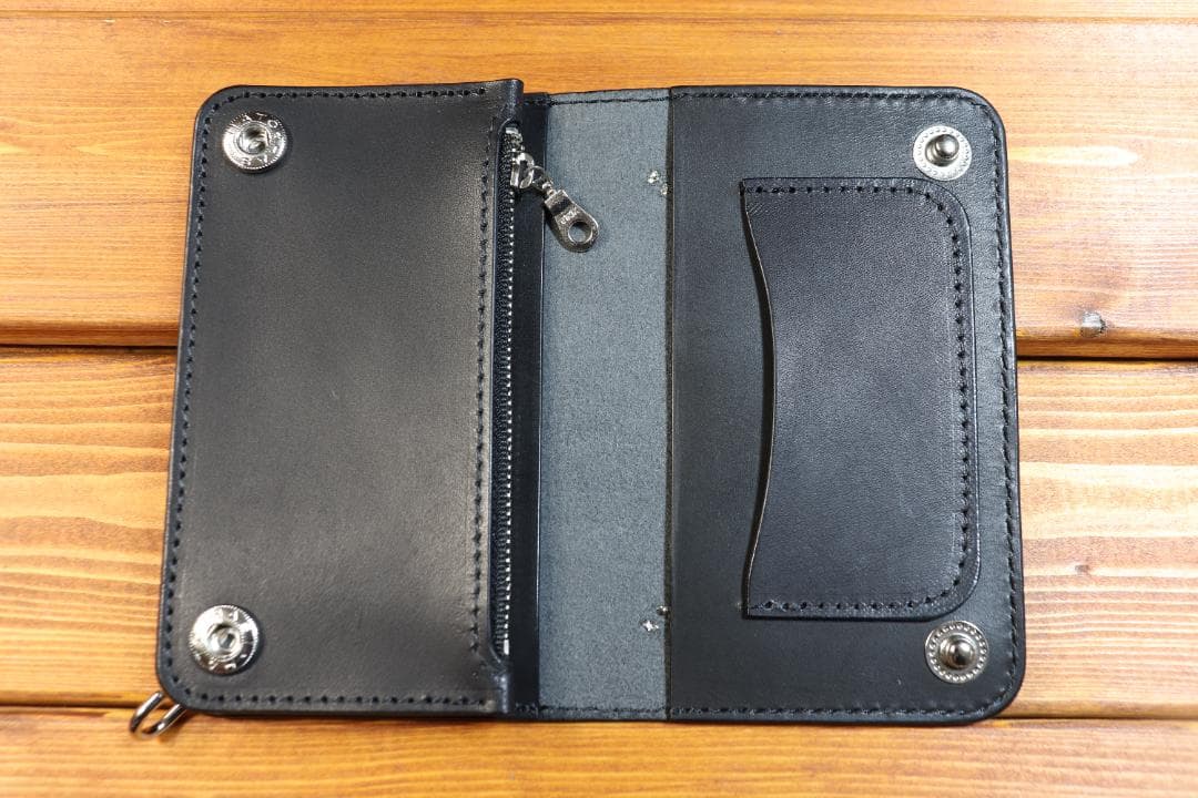 スタッズ ミドルウォレット 革色黒 糸色黒 ハトメ小判カン付き