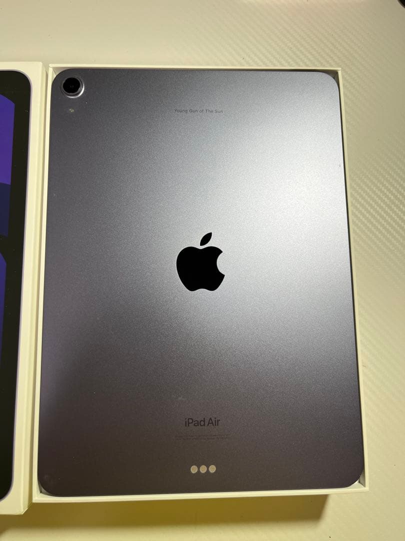 iPad Air M1チップ（第5世代）256GB Wi-Fiモデル　パープル