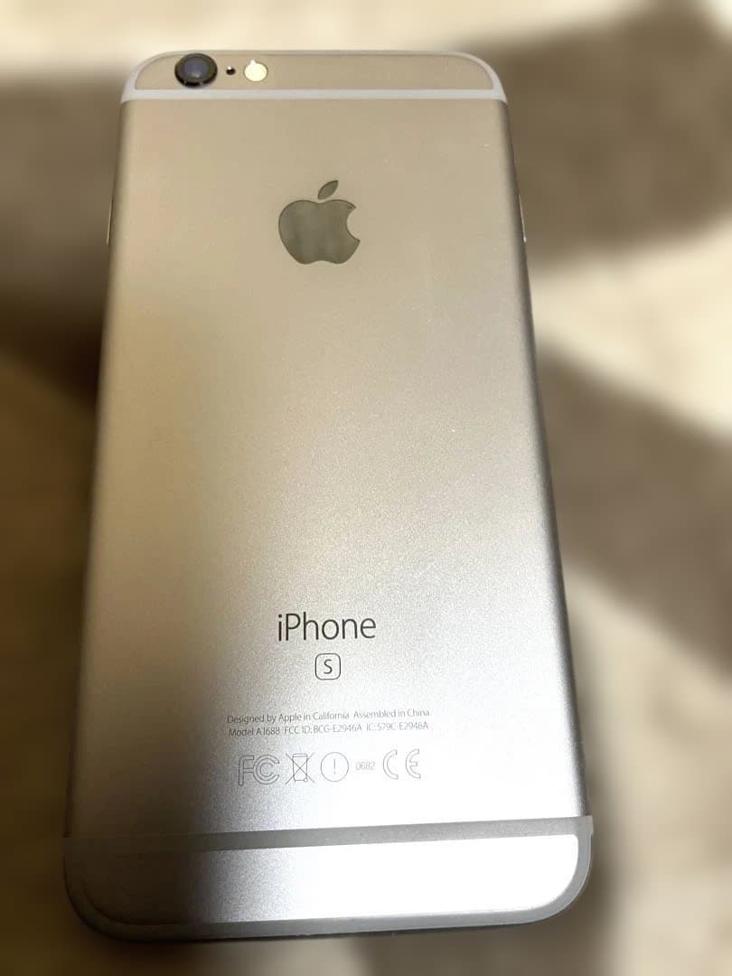 Apple iPhone 6S シルバー 本体のみ Simフリー
