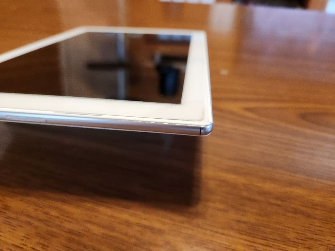 SONY Xperia Z4 SO-05Gタブレット docomo