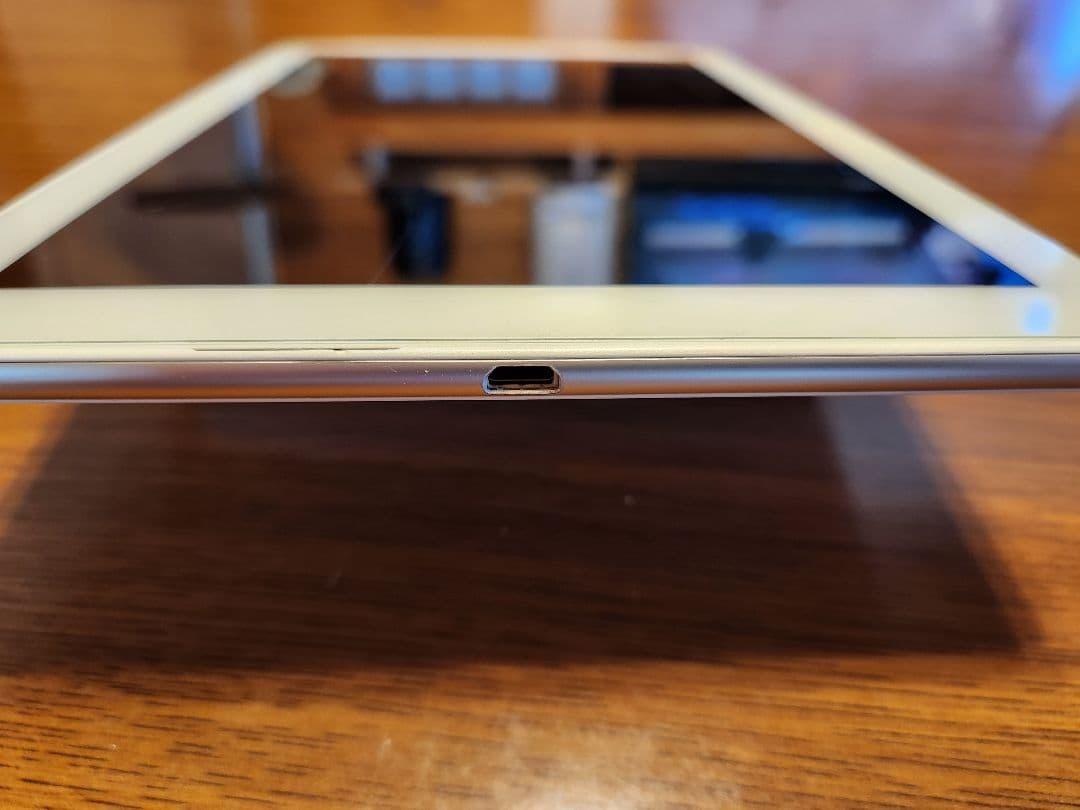 SONY Xperia Z4 SO-05Gタブレット docomo