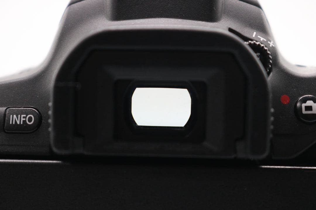 美品 【Canon EOS Kiss X9 ダブルレンズセット】 安心保証あり
