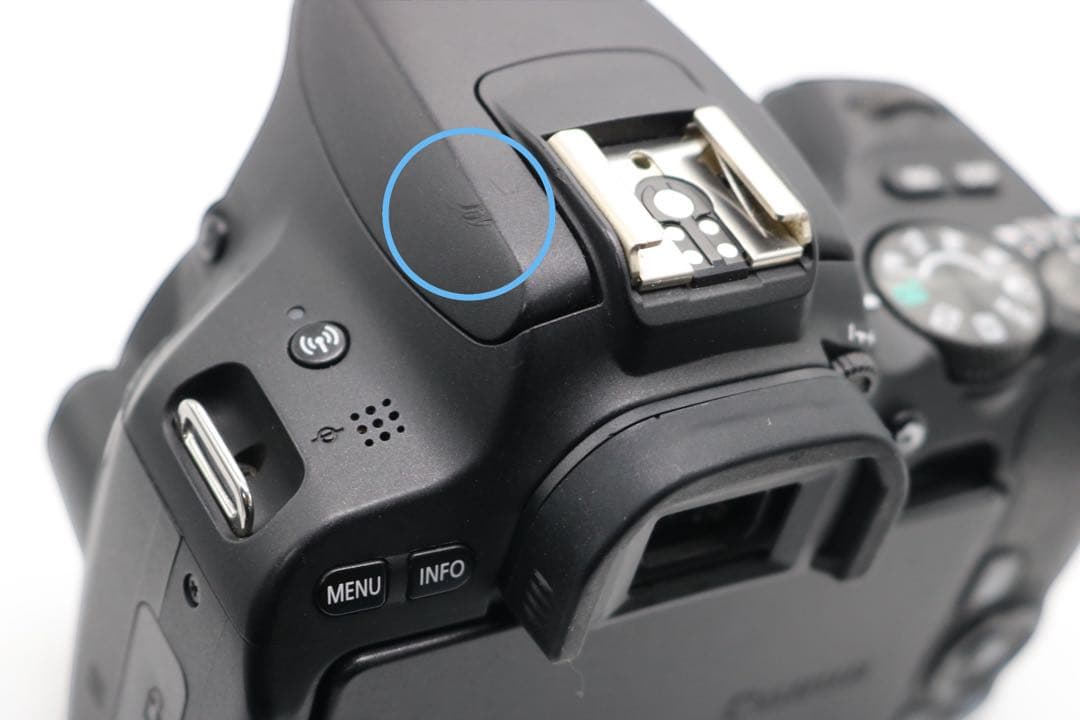 美品 【Canon EOS Kiss X9 ダブルレンズセット】 安心保証あり