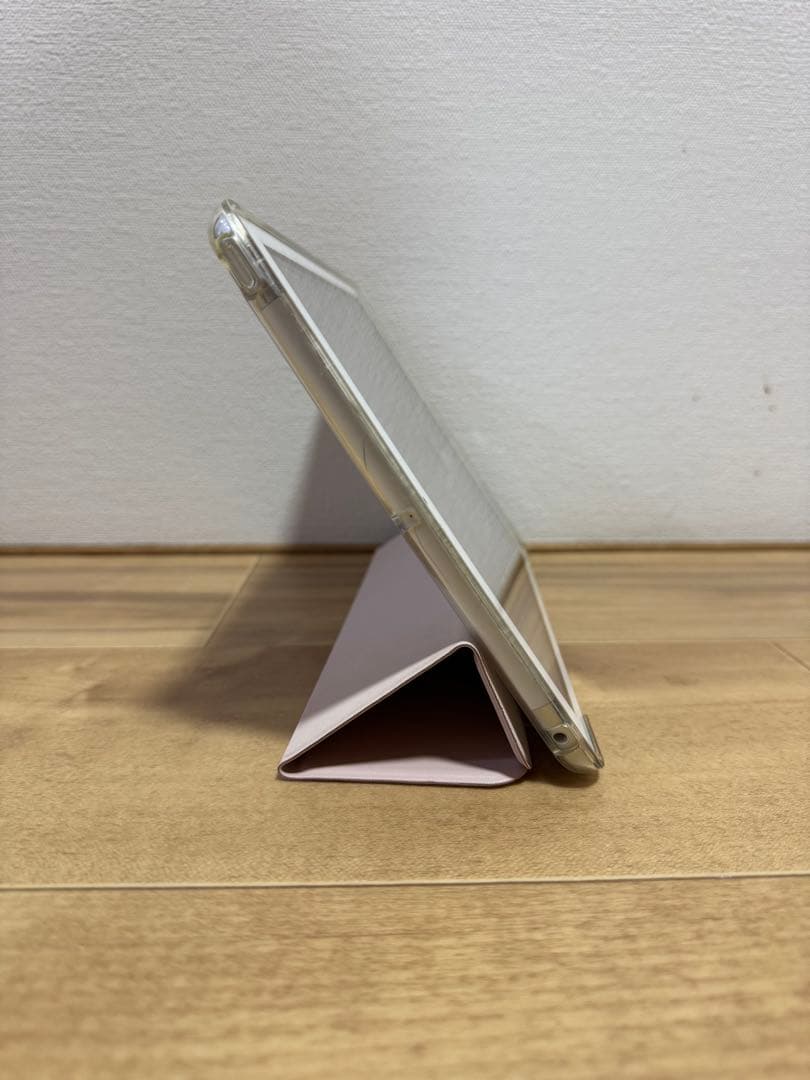 【2台あり・1台9,999円】iPad本体 第7世代 ピンクカバー付き