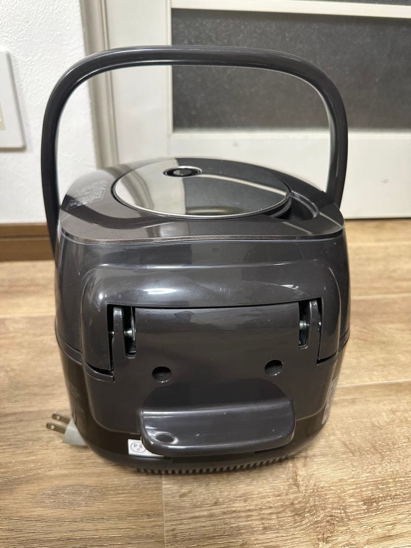 IH炊飯器 NP-BW10E3 2015年製