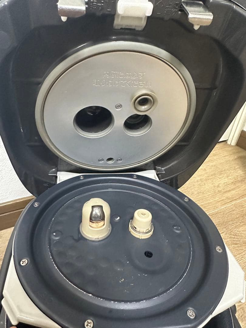 IH炊飯器 NP-BW10E3 2015年製