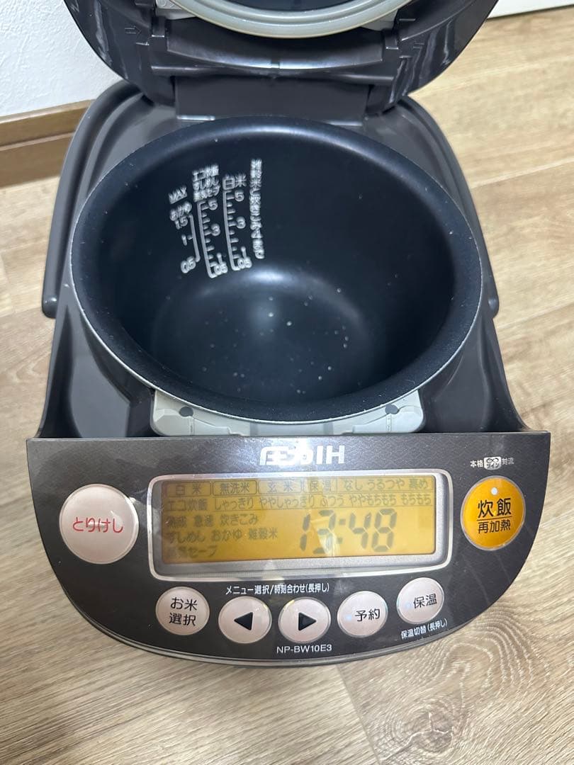 IH炊飯器 NP-BW10E3 2015年製