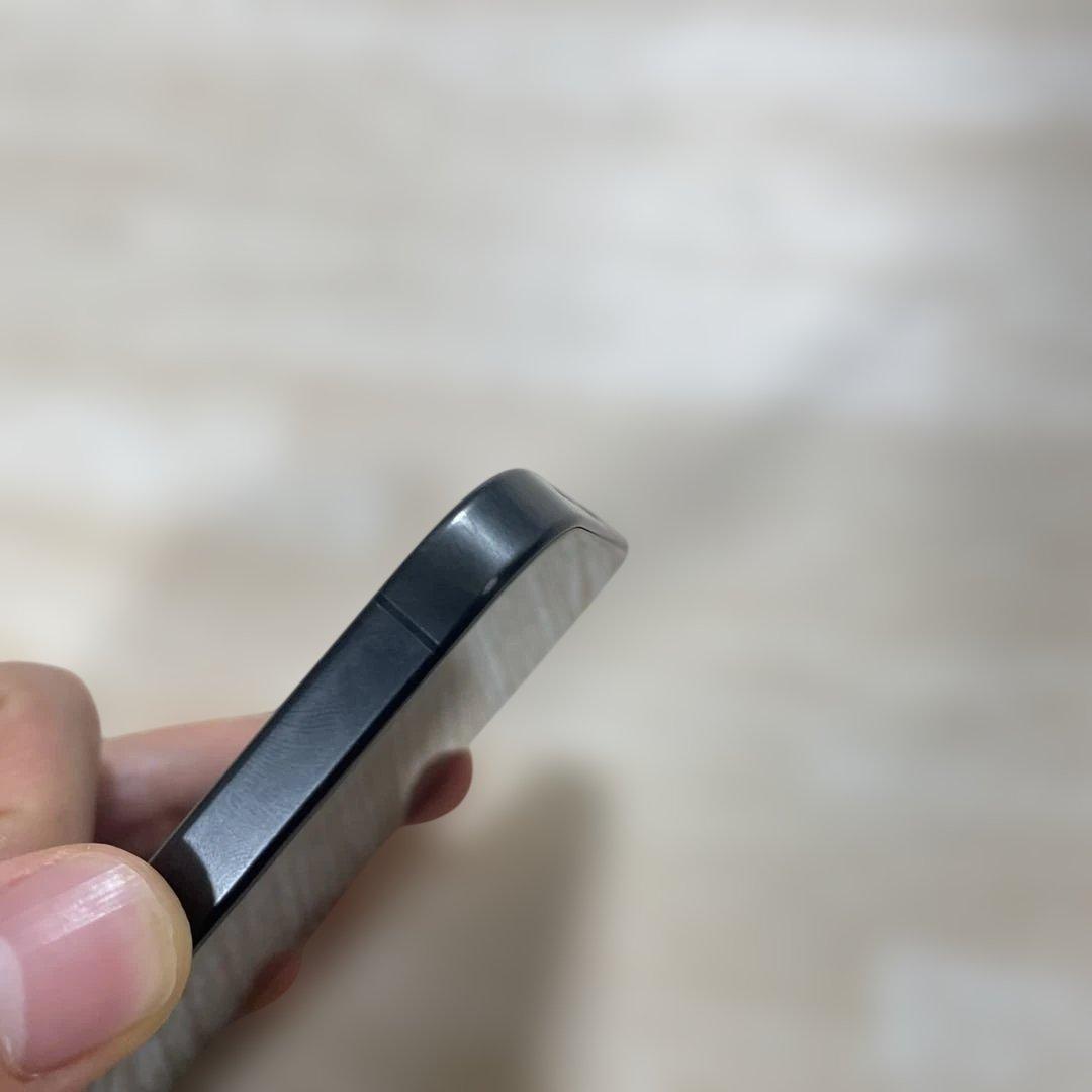 Apple iPhone 15 Pro 本体　SIMフリー