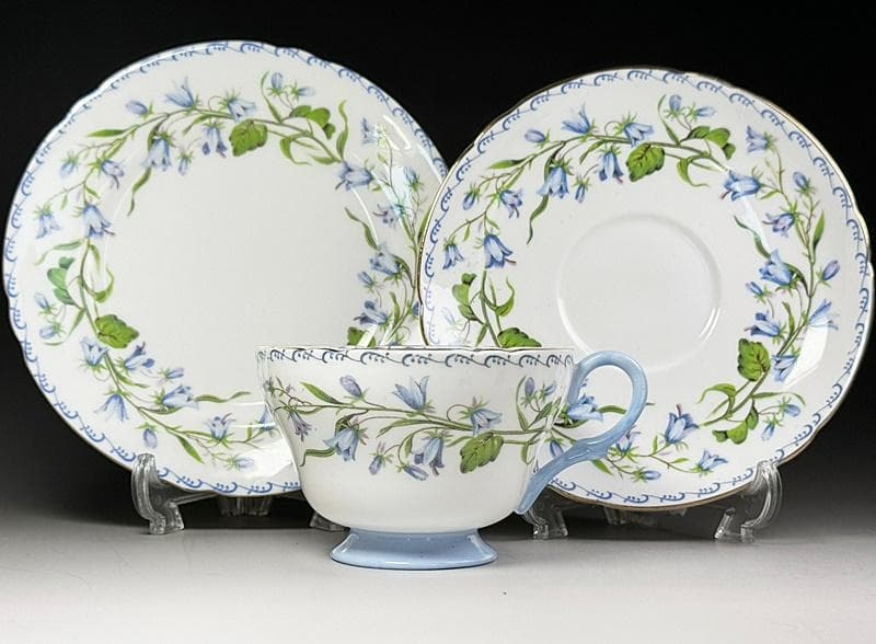 アンティーク シェリー 金彩 【ヘアベル】 キャビネットトリオ カップソーサー