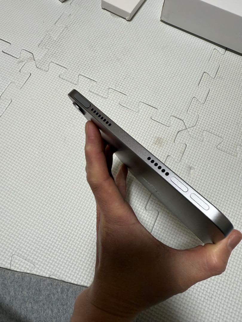 iPad mini (第7世代) A17pro バッテリー100%