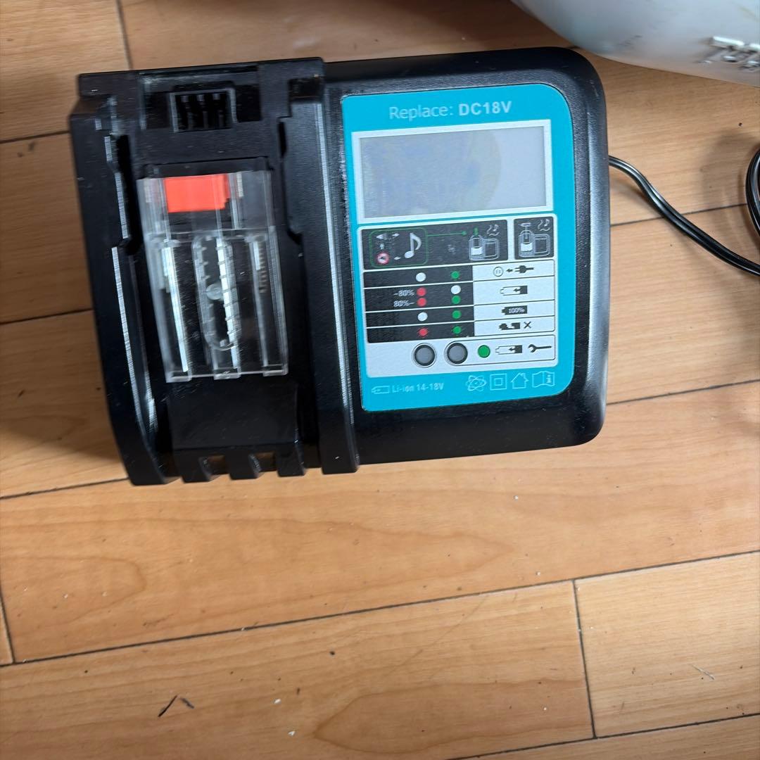 Makita マキタ スティッククリーナー 掃除機 CL142FD