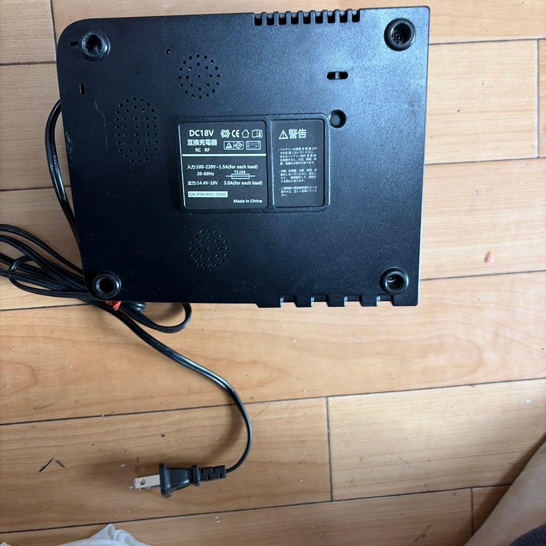 Makita マキタ スティッククリーナー 掃除機 CL142FD