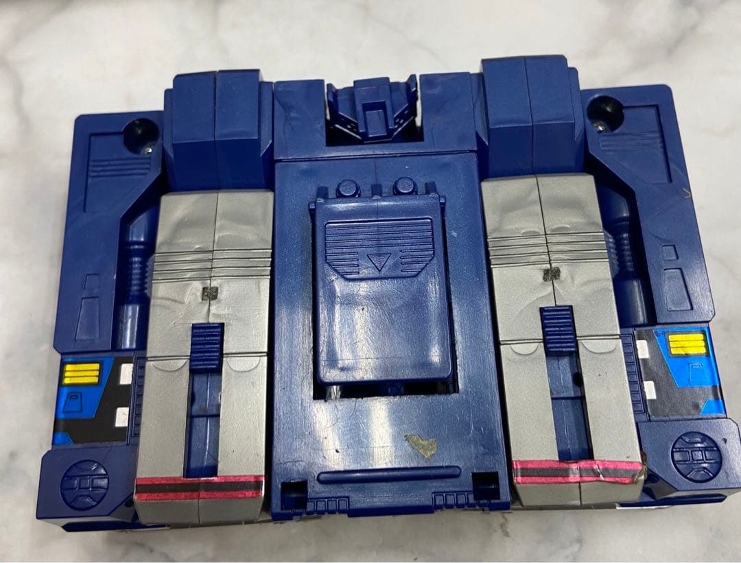 17 トランスフォーマー デストロン/情報参謀 サウンドウェーブ