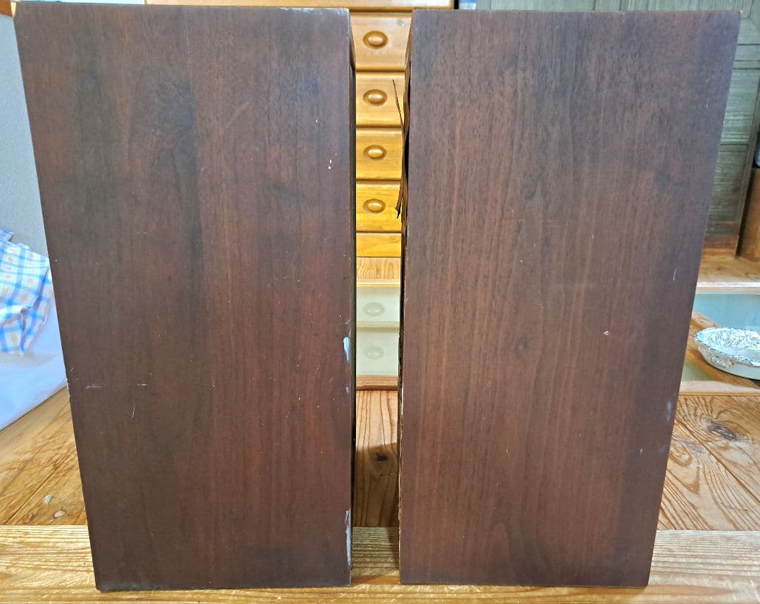 AR ４x フロアスタンディングスピーカー