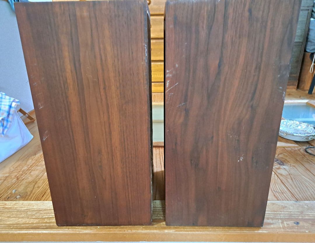 AR ４x フロアスタンディングスピーカー