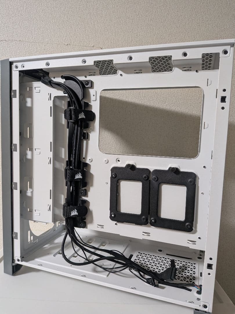 CORSAIR 4000D airflow ミドルタワー　pcケース
