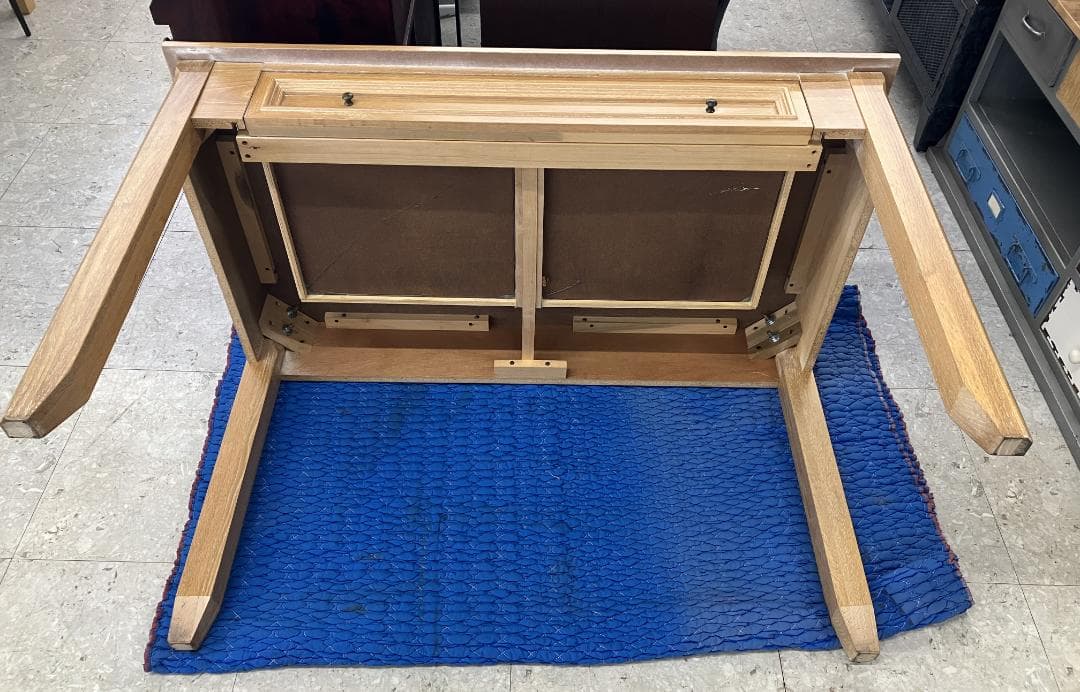 Thomasville アンティークデスク ブラウン