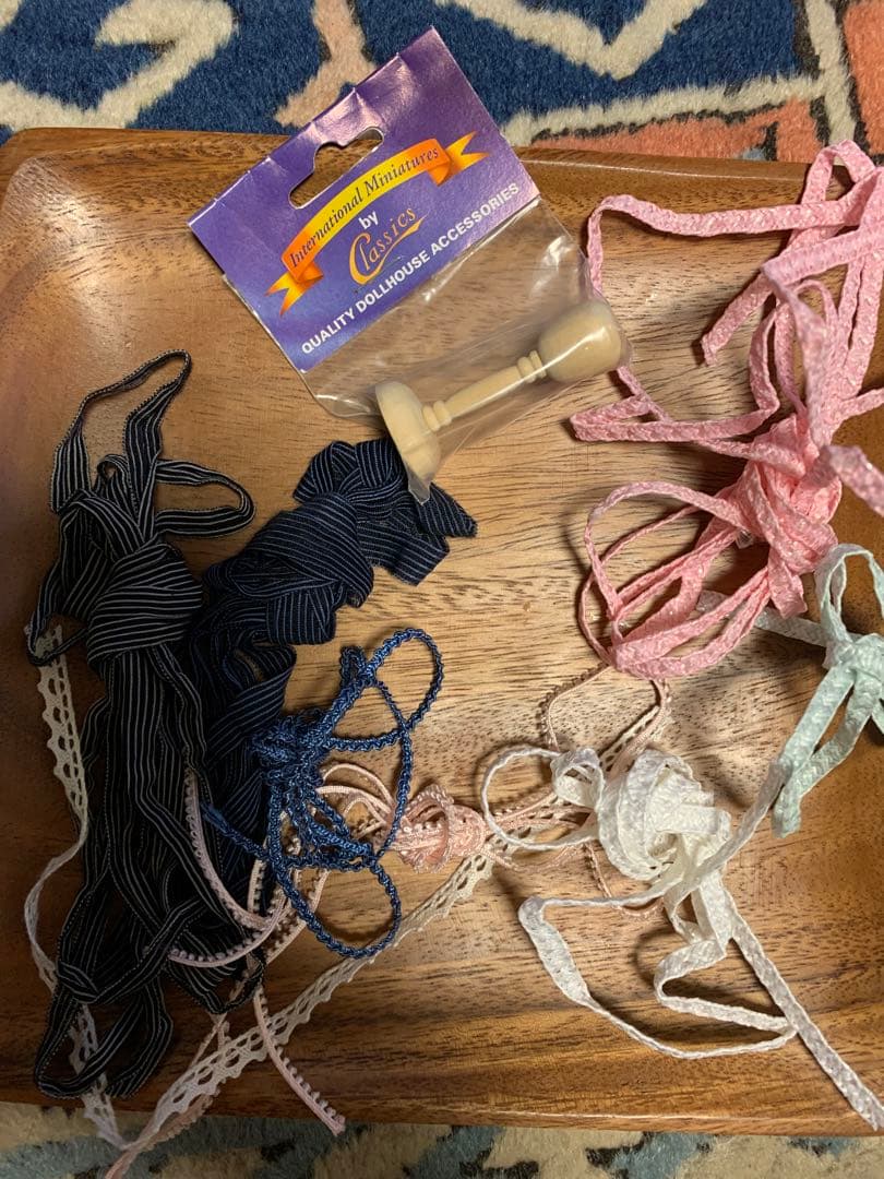 ドールハウス　ミニチュア　ドレスパターン、生地etc輸入物