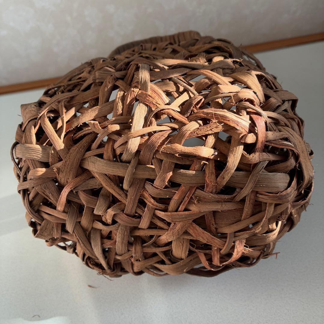 国産山葡萄の蔓で編んだミニカゴバッグ