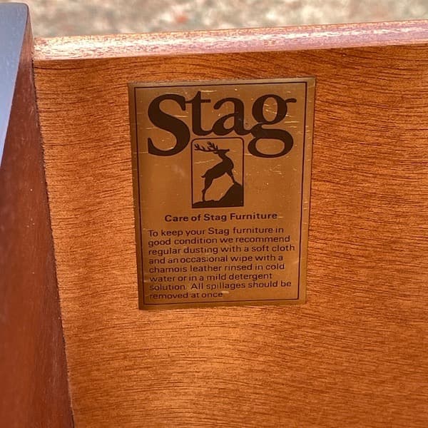 イギリスビンテージ　STAG社　オープンブックシェルフ　本棚　ラック