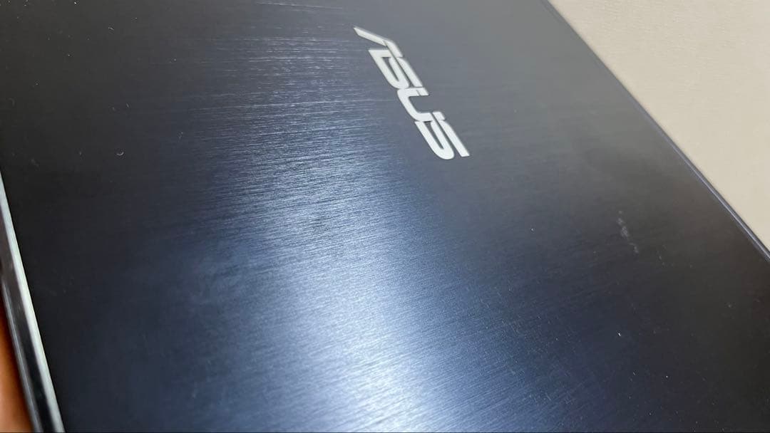 ASUS ノートE410KA