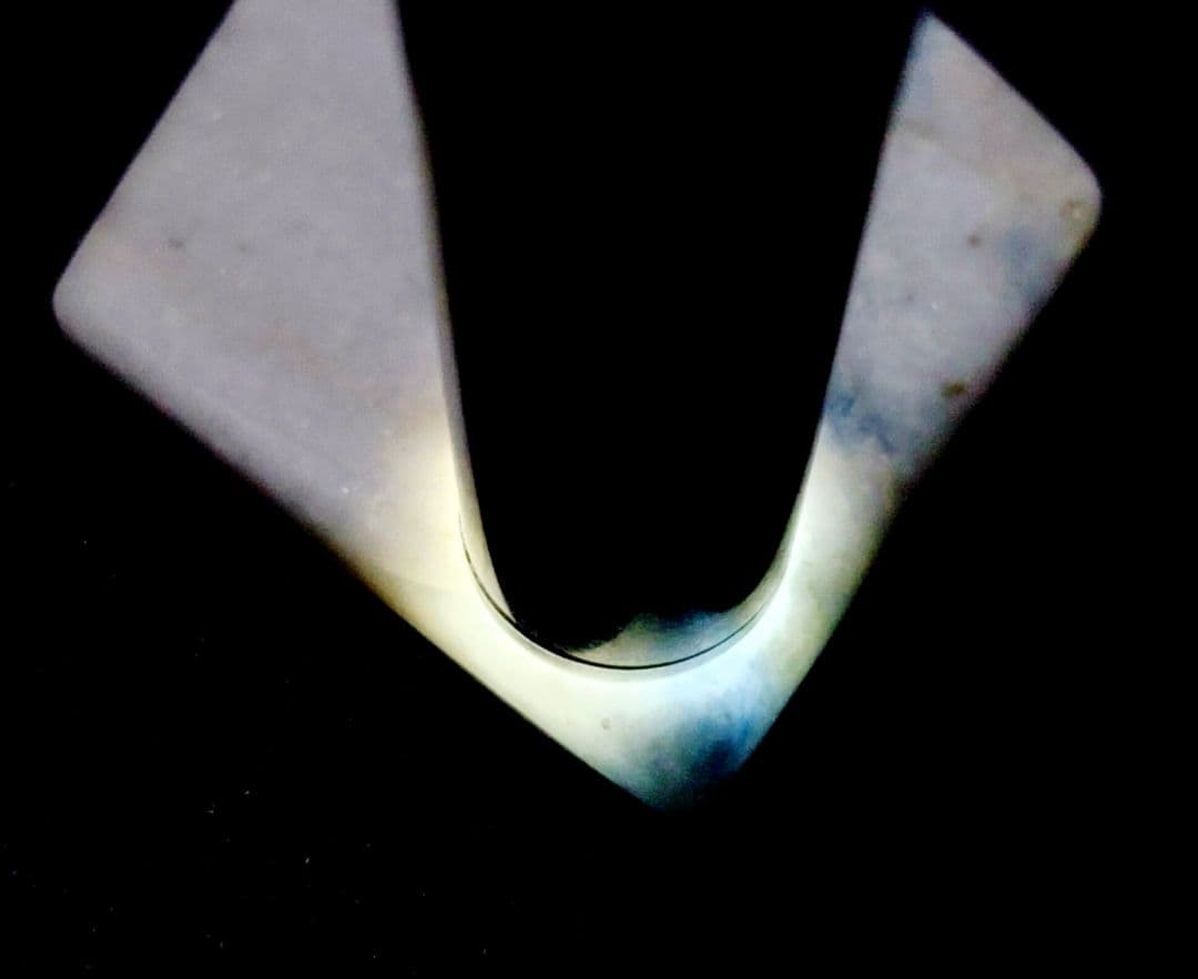 ★糸魚川翡翠★コン沢・青【デカペンダント・IRIGON・105CT】