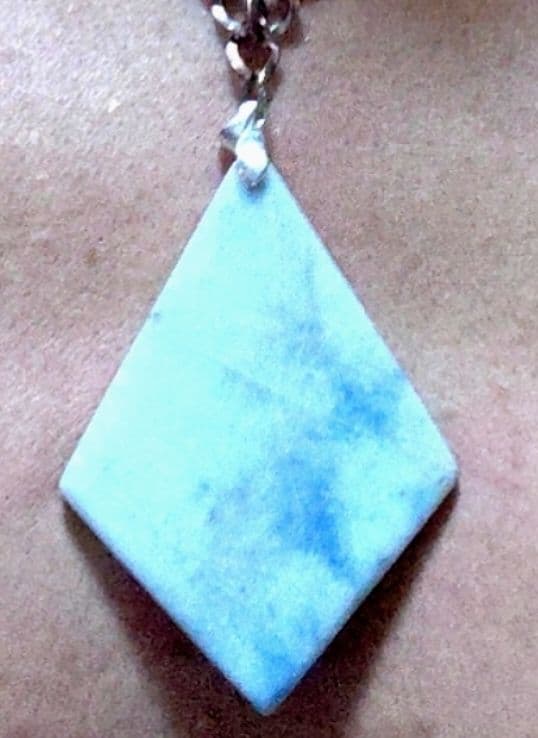 ★糸魚川翡翠★コン沢・青【デカペンダント・IRIGON・105CT】