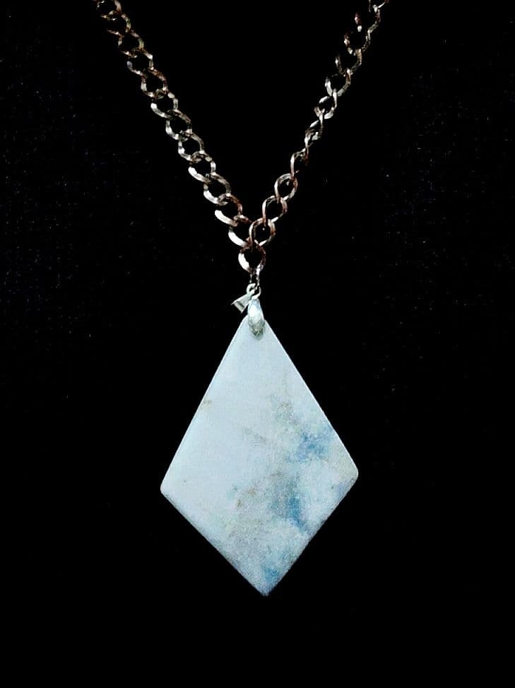 ★糸魚川翡翠★コン沢・青【デカペンダント・IRIGON・105CT】